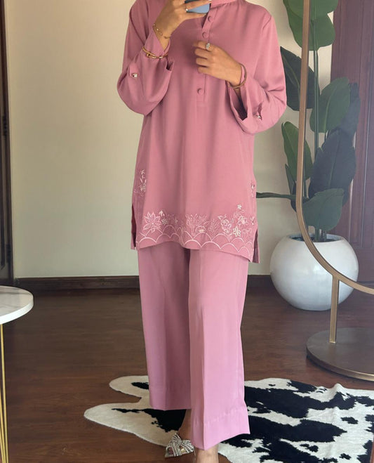 ROSETTE FOR THE SUMMER