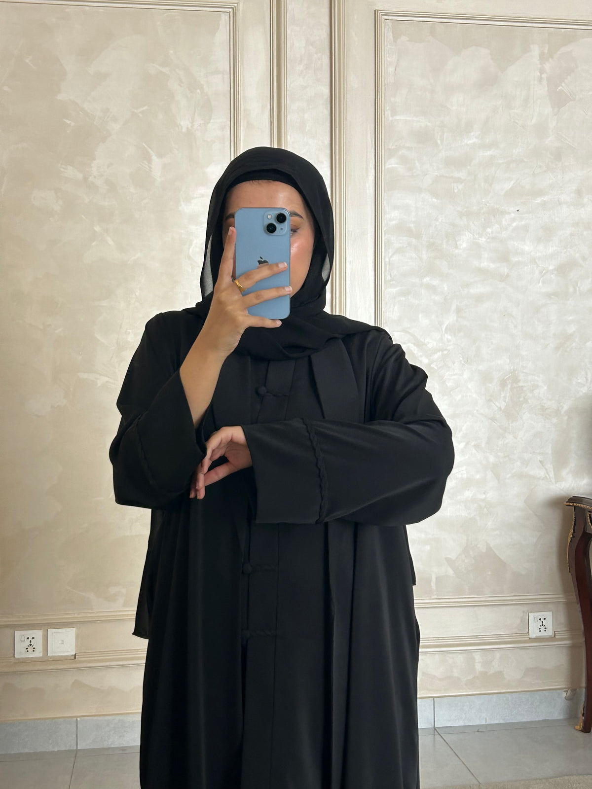 NOUÉ OUTER