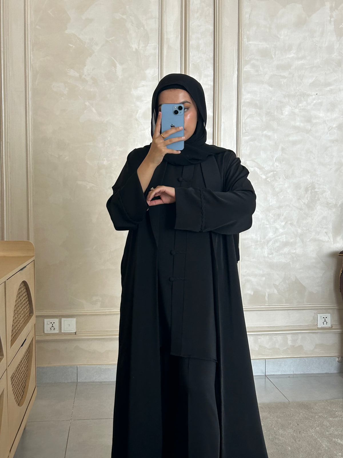 NOUÉ OUTER